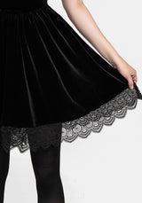 Orbweb Spitze Saum Velours Mini Kleid