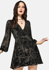 Surge Celtic Druck Wickel Mini Kleid