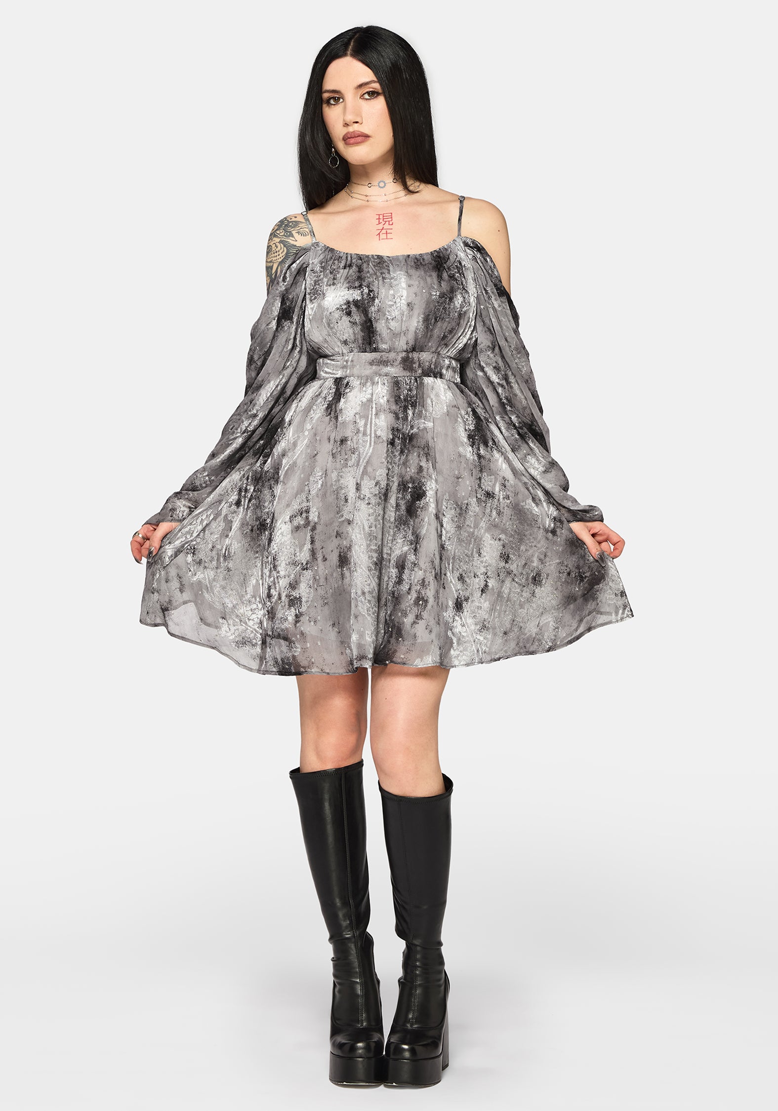 mini cold shoulder dress Maddie Blouson Glamorous black strapless mini Color:WHISPER boho eveningwear Sweet Staple Off White