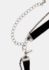 Crucentia Gelagert Halsband