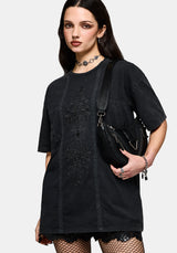 Blake Spitze Oversize Grafik T-Shirt