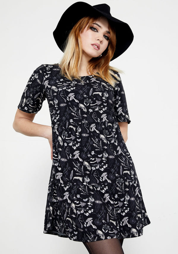 Earth Magie Mini Rüsche Kleid