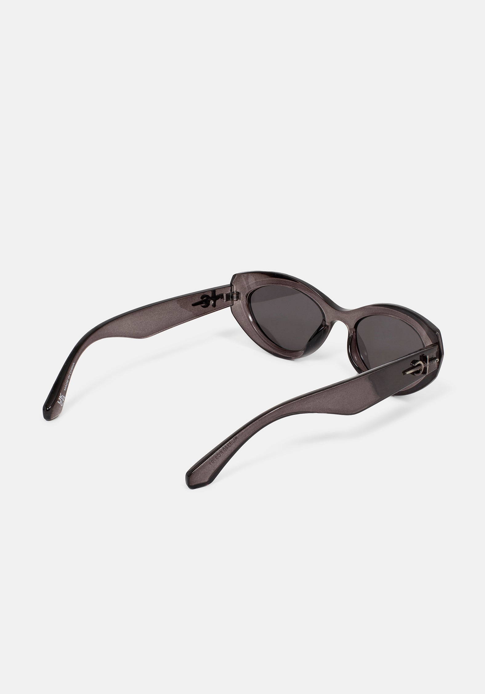Sabre Dolch Oval Sunglasses