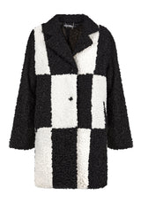 Dreamtime Checkerboard Teddy Mantel