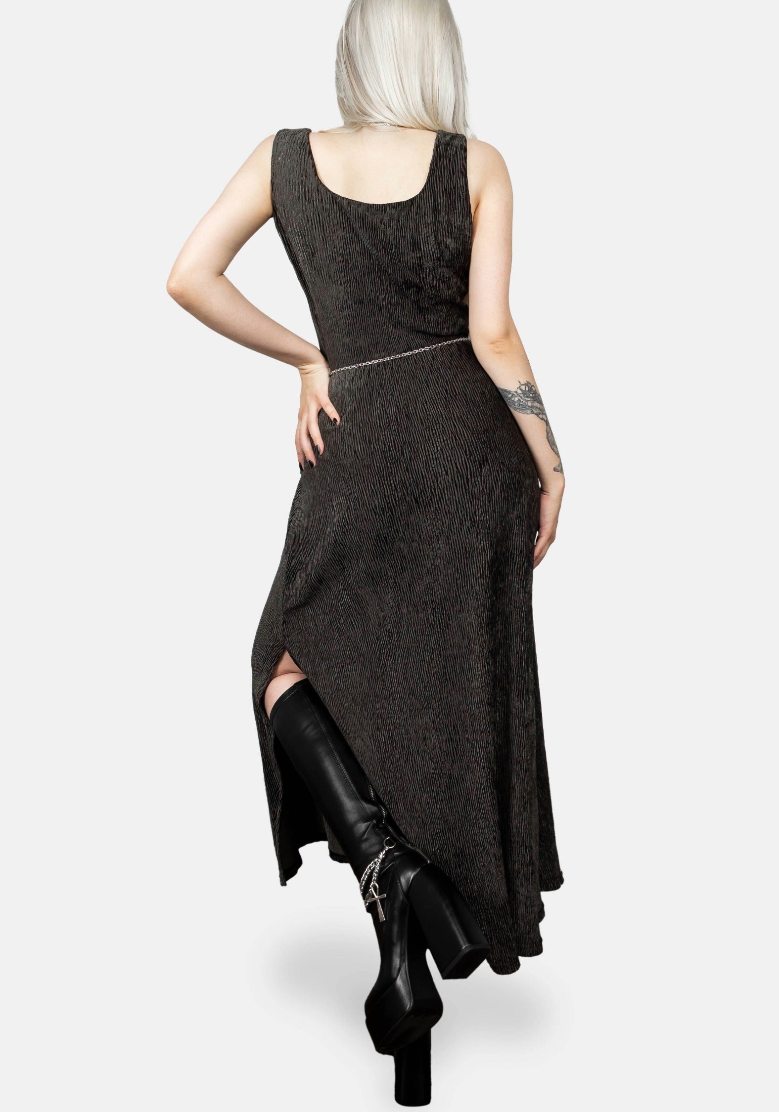 Thekla Kleid Mit Anhänger Gürtel