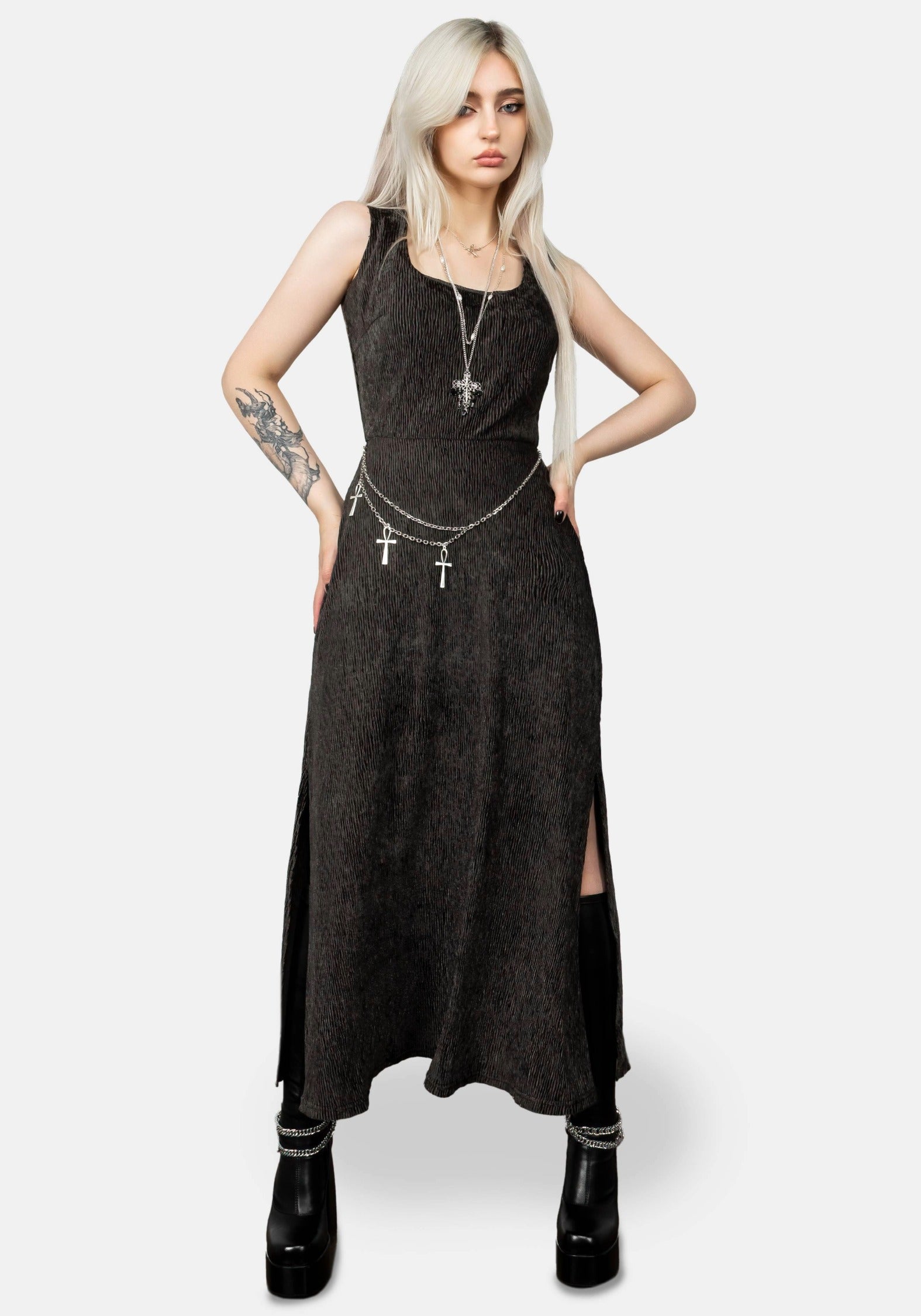 Thekla Kleid Mit Anhänger Gürtel