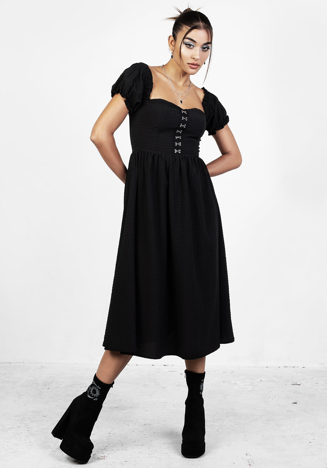 Mortem Midi Kleid Mit Puffärmel Ärmel