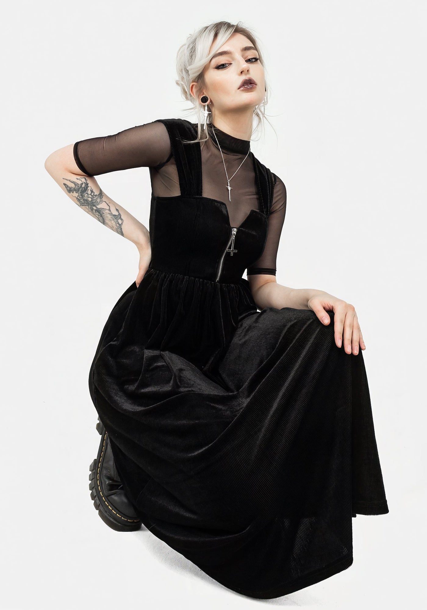 Heartless Reißverschluss Vorderseite Midi Kleid – Disturbia