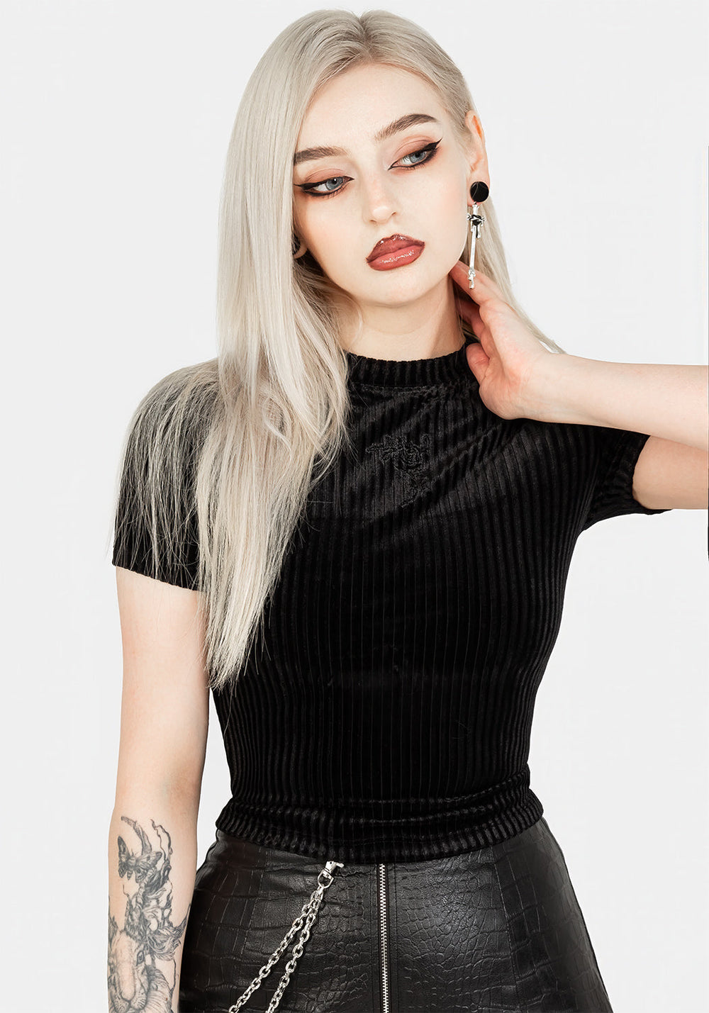 Disturbia | Rosaline Velour Rib Crop Top | Tops Disturbia | Rosaline Velour Rib Crop Top | Tops