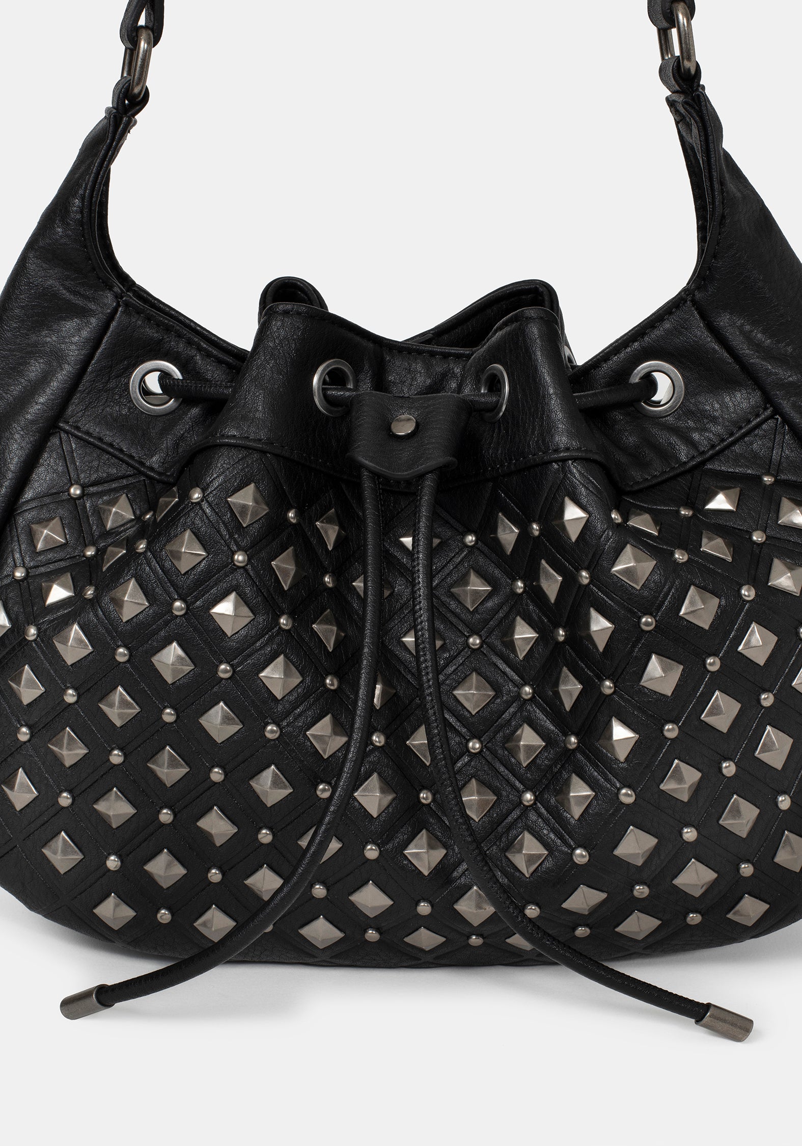 Dolora Studded Bucket Tasche