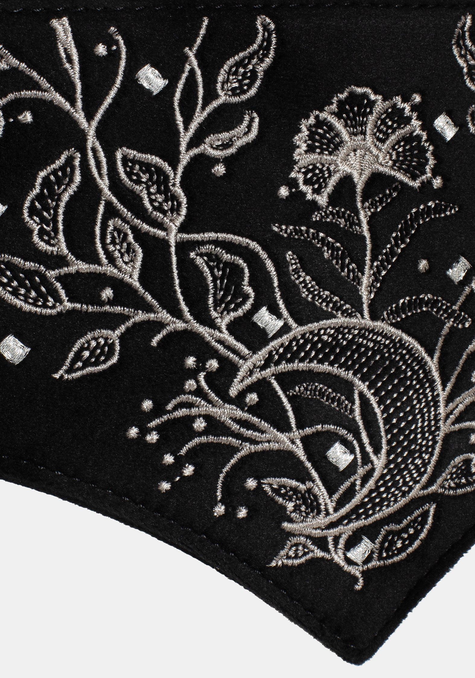Morrigan Stern Gekreuzte Bestickt Taille Gürtel