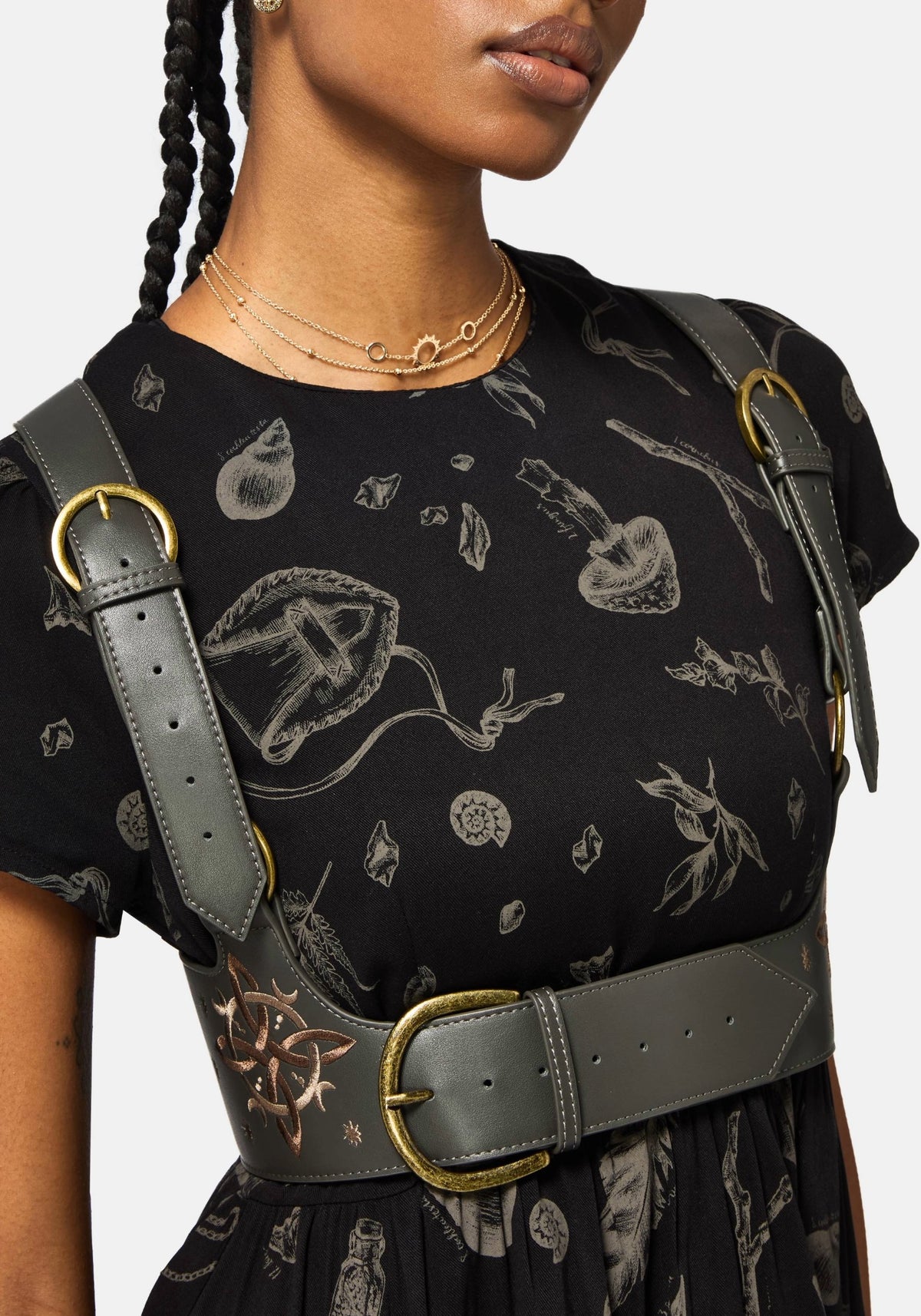 Nyelle Witch Embroidered Harness