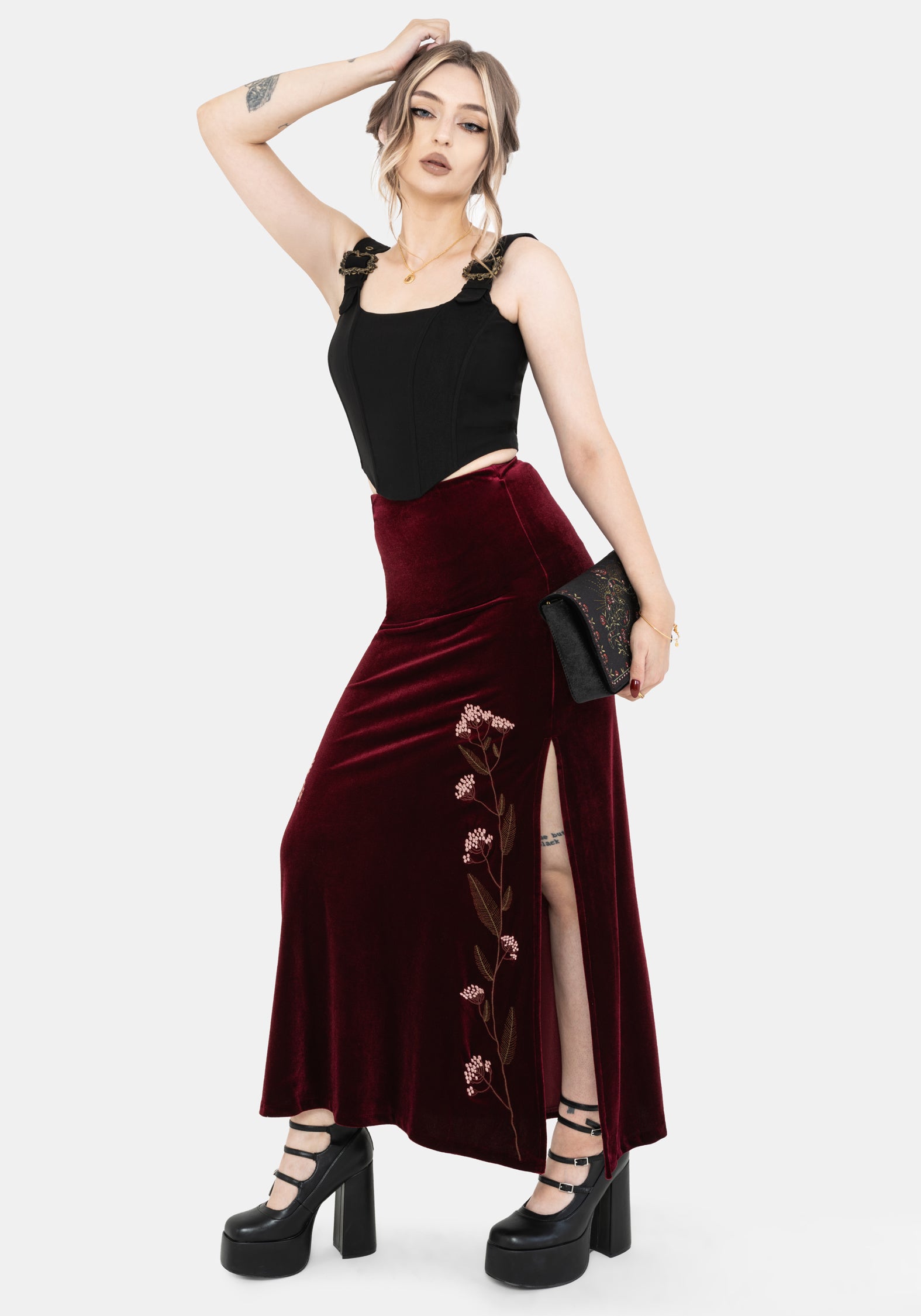 【美品】aere high waist velours skirt 36 Virosa Floral Embroidered Velour Maxi Skirt – Disturbia