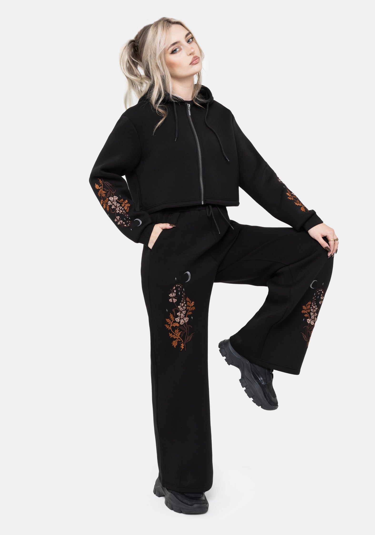 Fingerhut Bestickt Gerade Bein Jogger