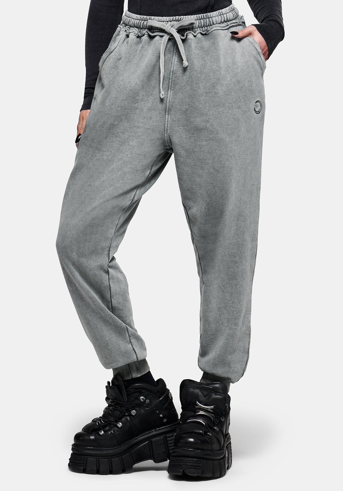 Sylph Fallen Taube Bestickt Mit Manschetten Jogger