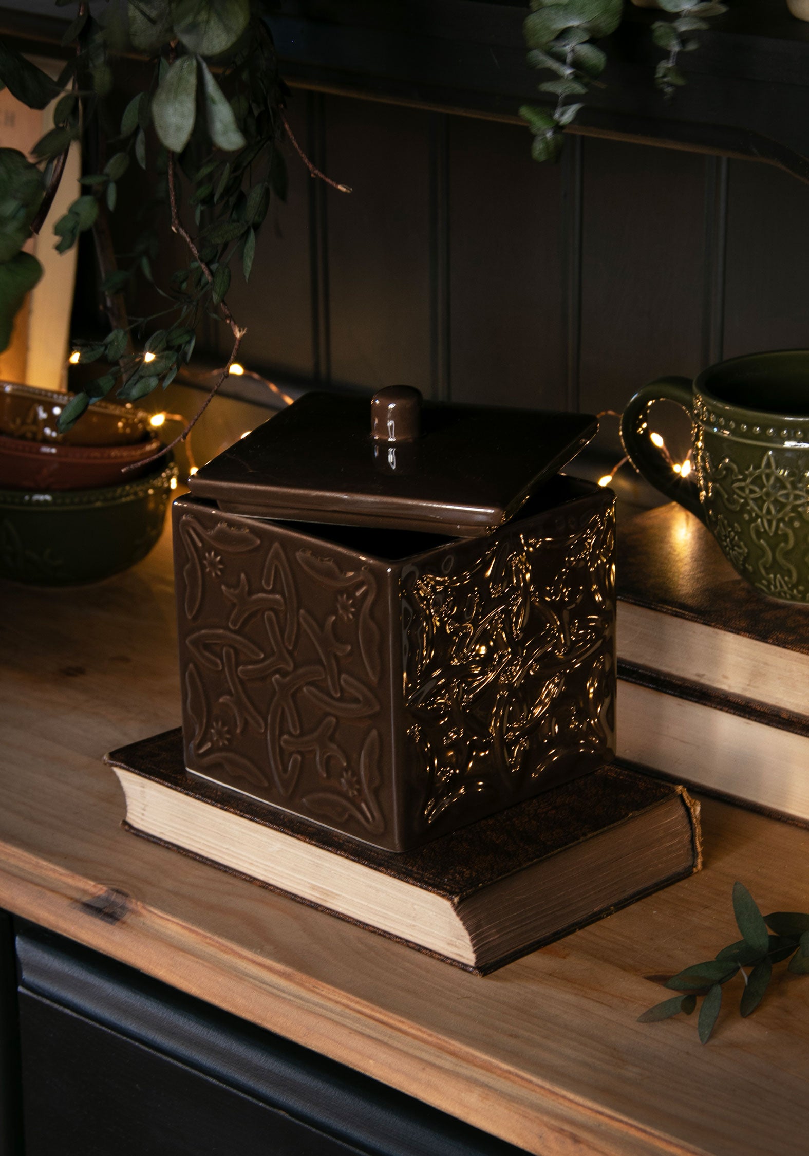 Ashwyn Hexen Tile Schmuckstück Pot