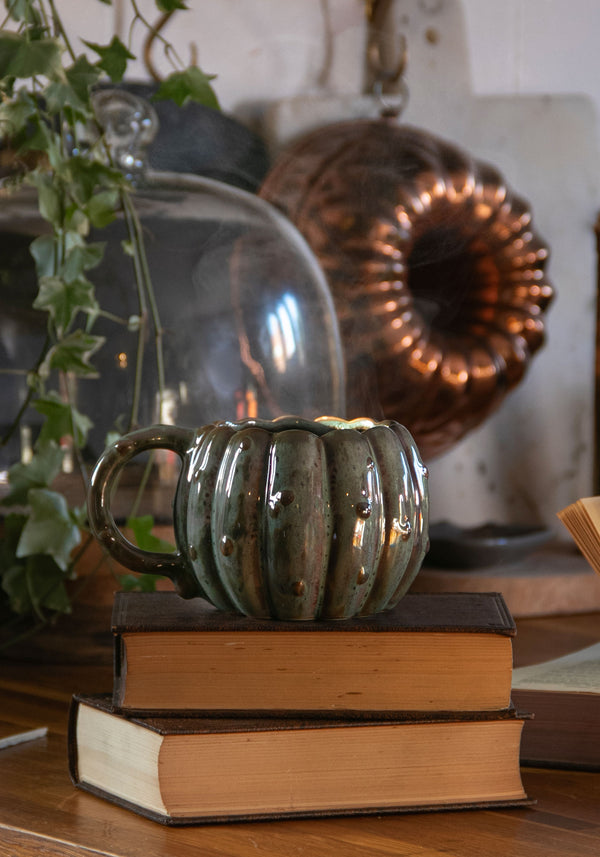 Wickhollow Gourd Mug