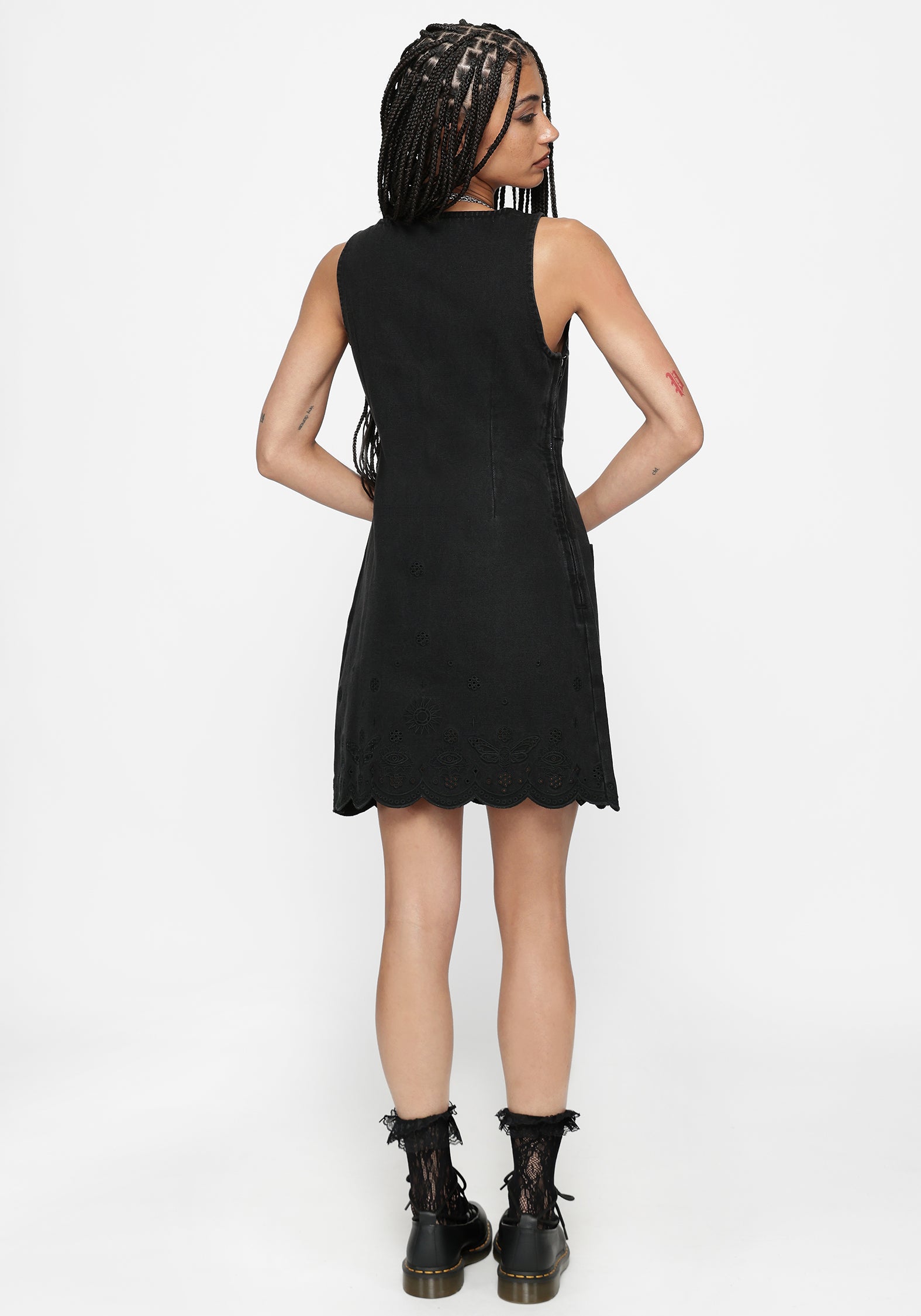 Ayr Broderie Denim Schürzenkleid Kleid