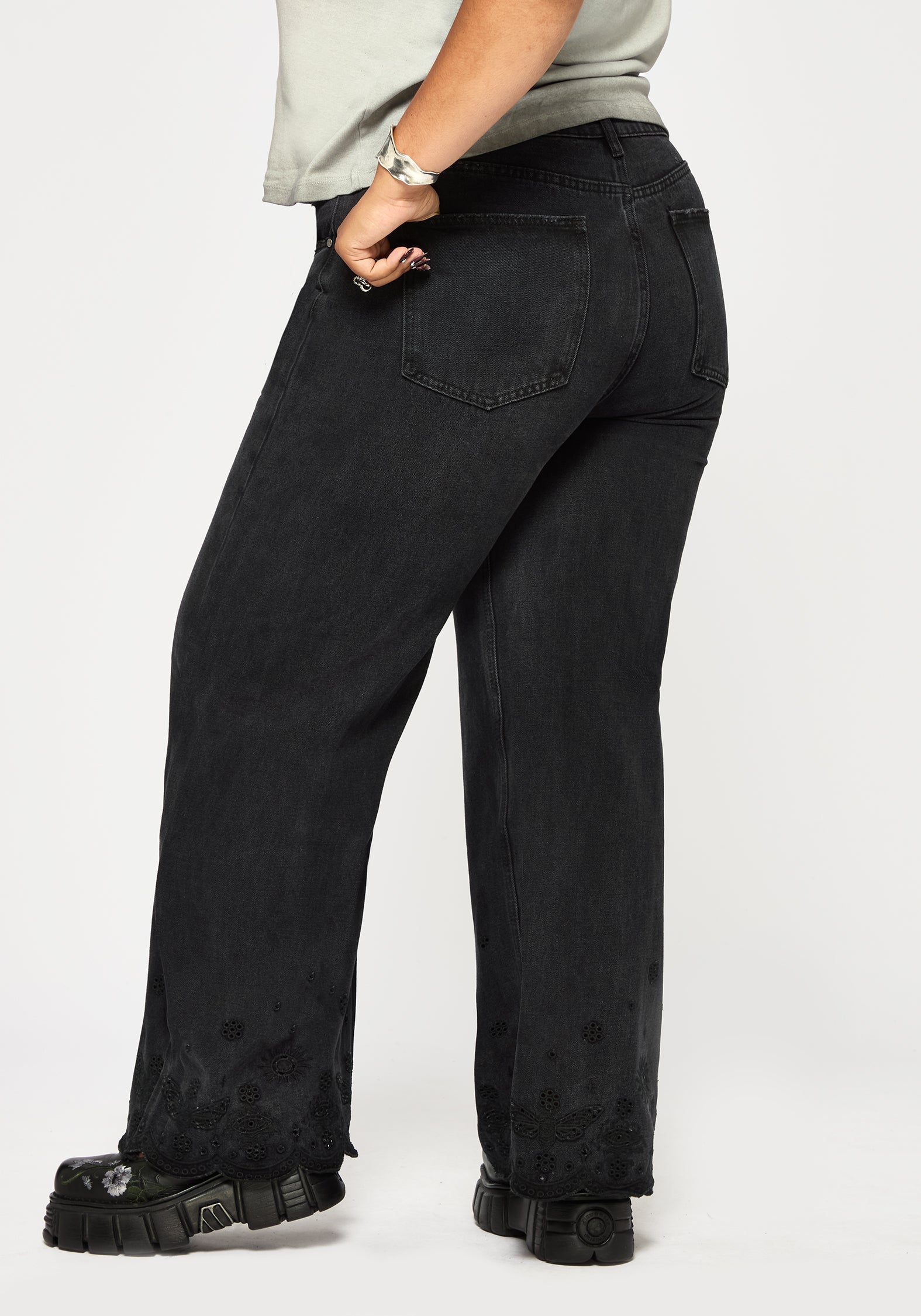 Ayr Broderie Gerade Bein Denim Jean