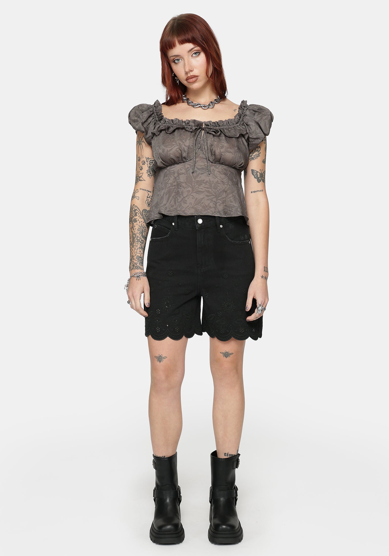 Ayr Broderie Langschnitt Denim Kurz