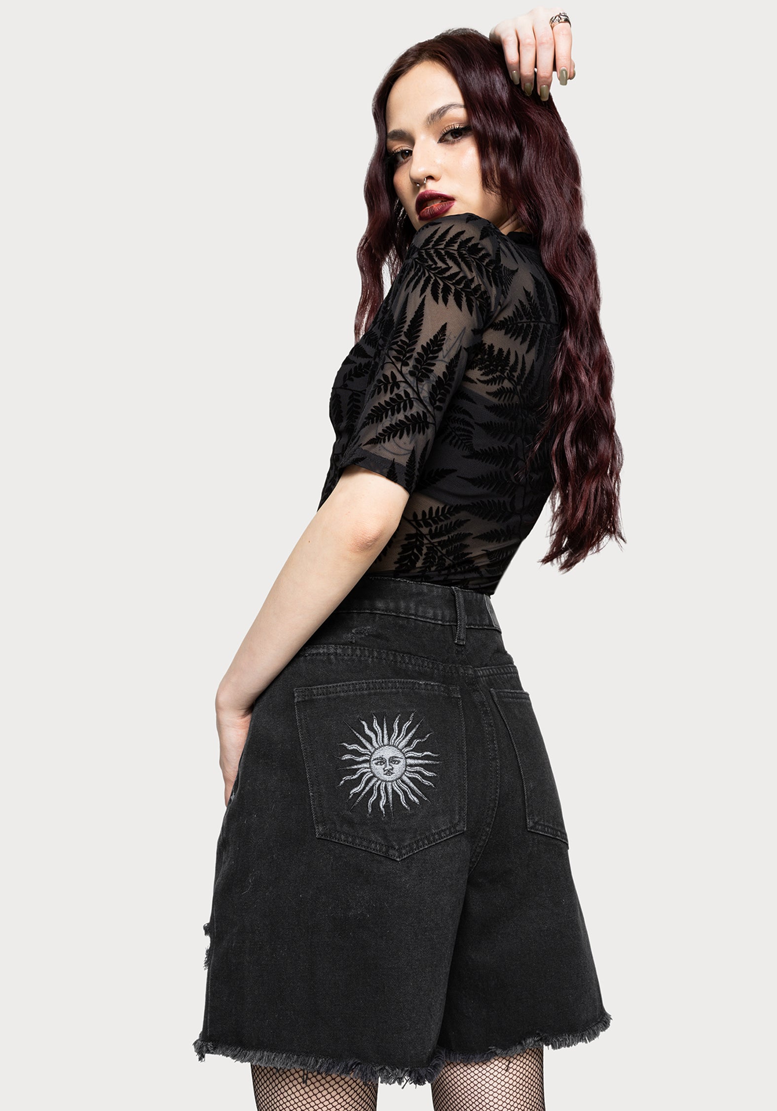 Reina Celestial Embroidered Denim Short 24" / EU 34