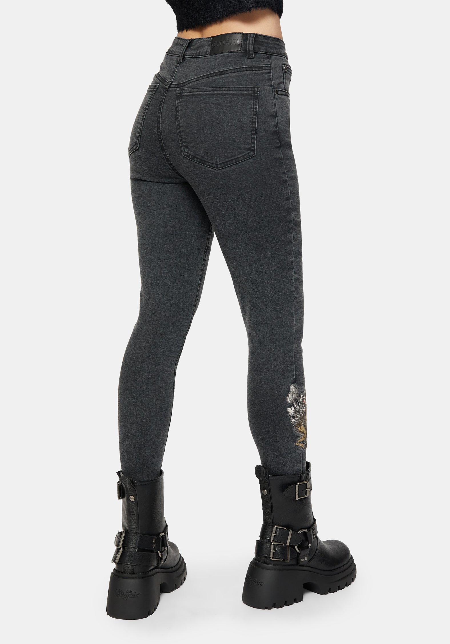 Hexborn Baba Yaga Bestickt Denim Schmal Jean