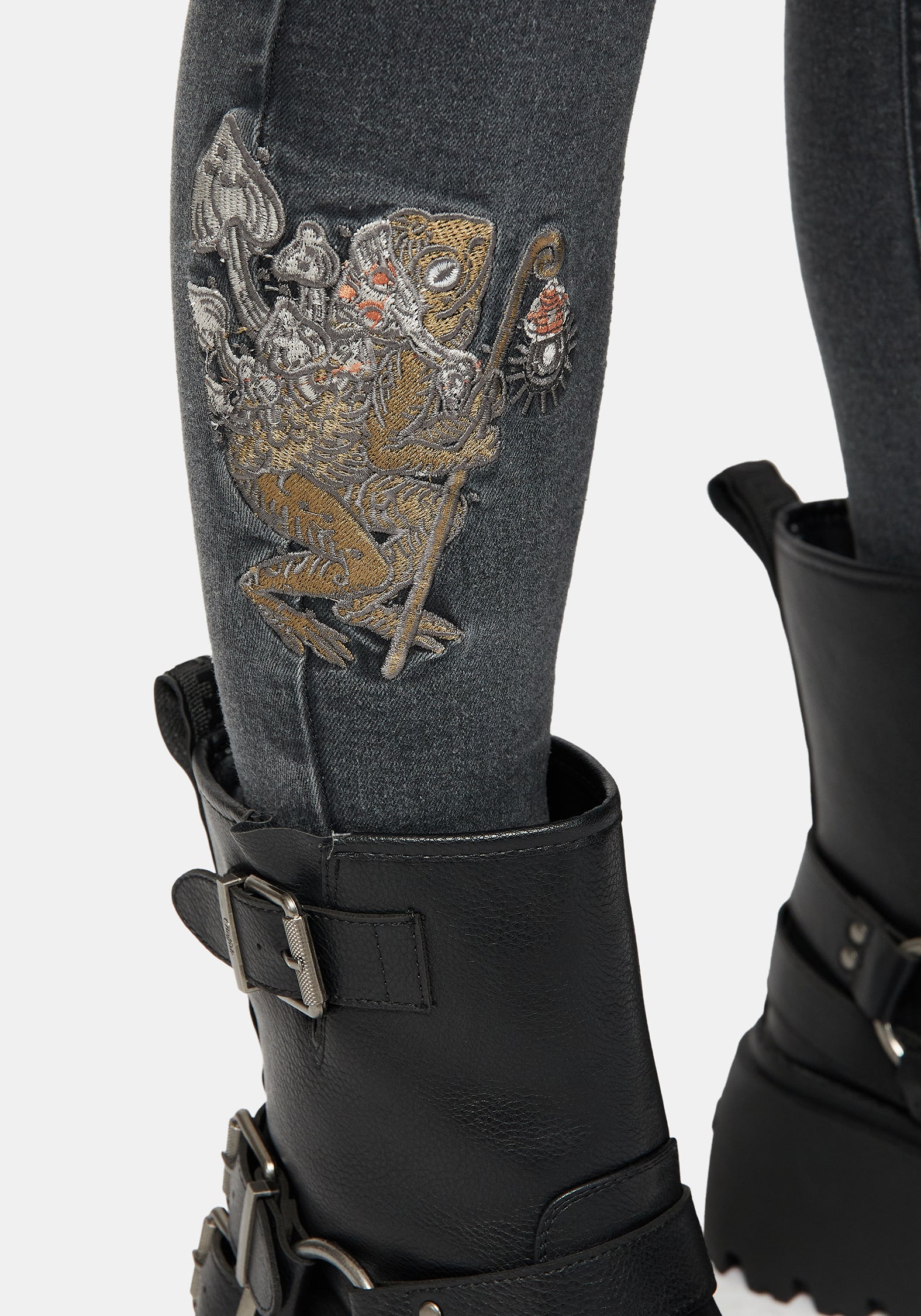 Hexborn Baba Yaga Bestickt Denim Schmal Jean