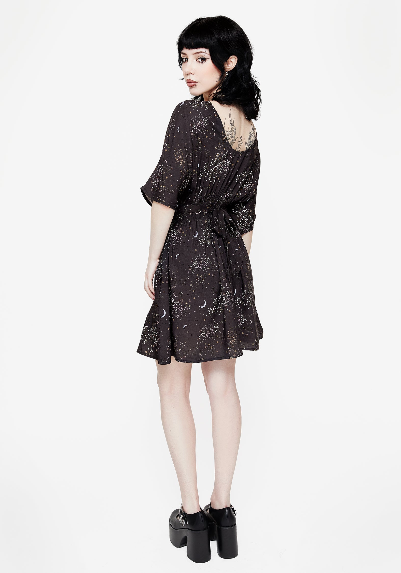 Peaseblossom Celestial Krawatte Back Mini Kleid