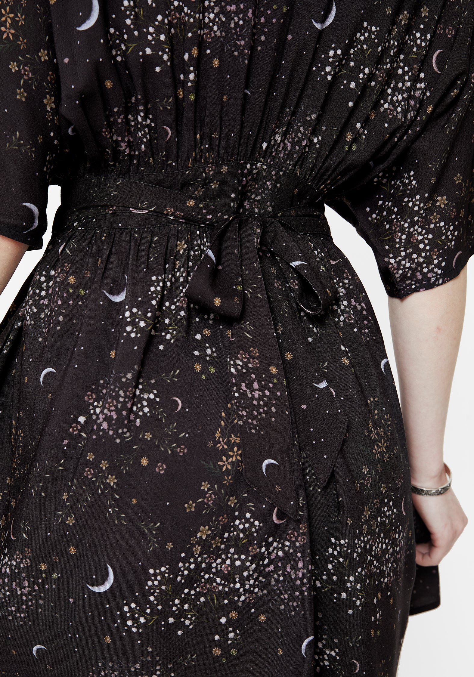 Peaseblossom Celestial Krawatte Back Mini Kleid