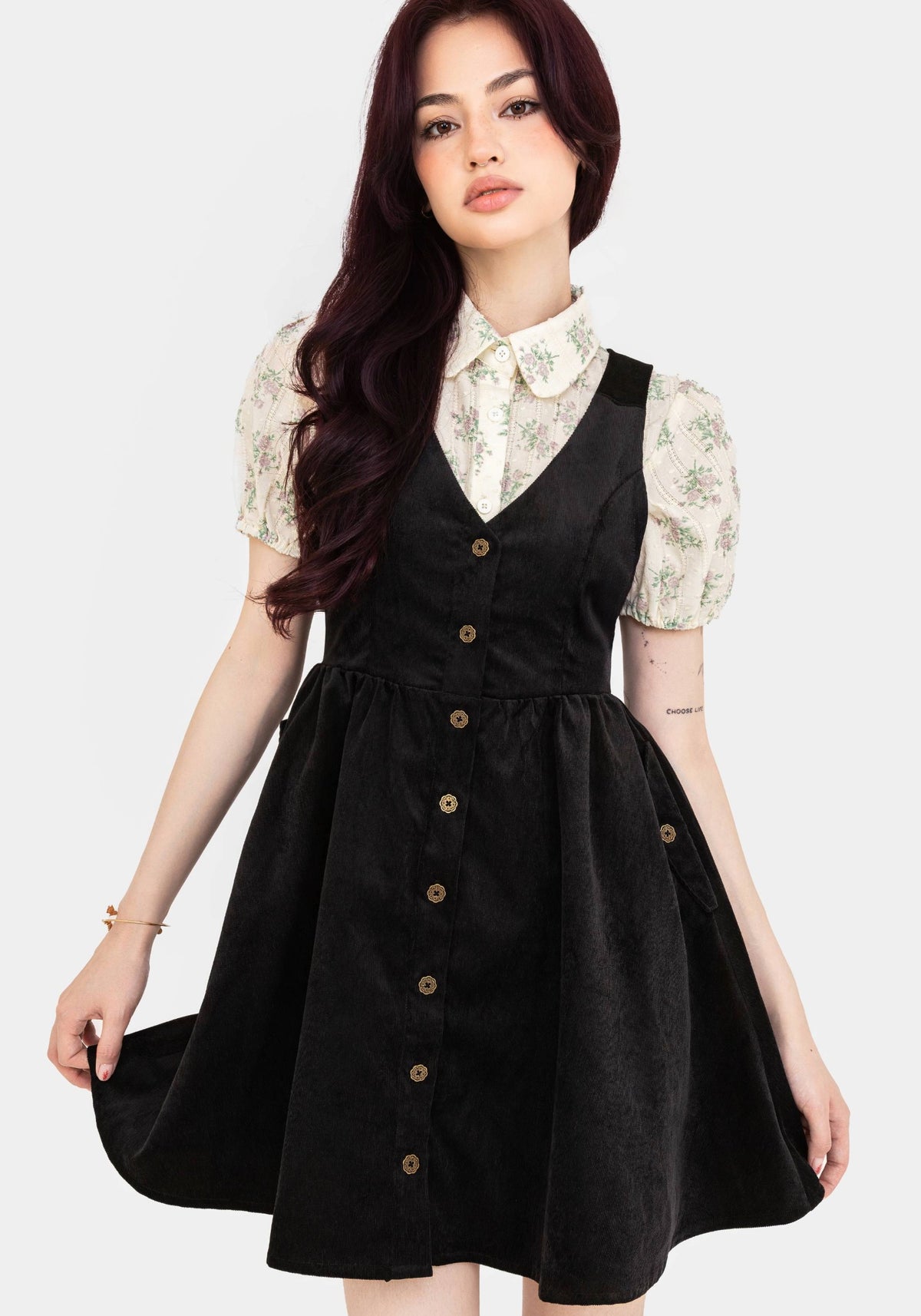 Iris Knopf Hoch Schürzenkleid Mini Kleid