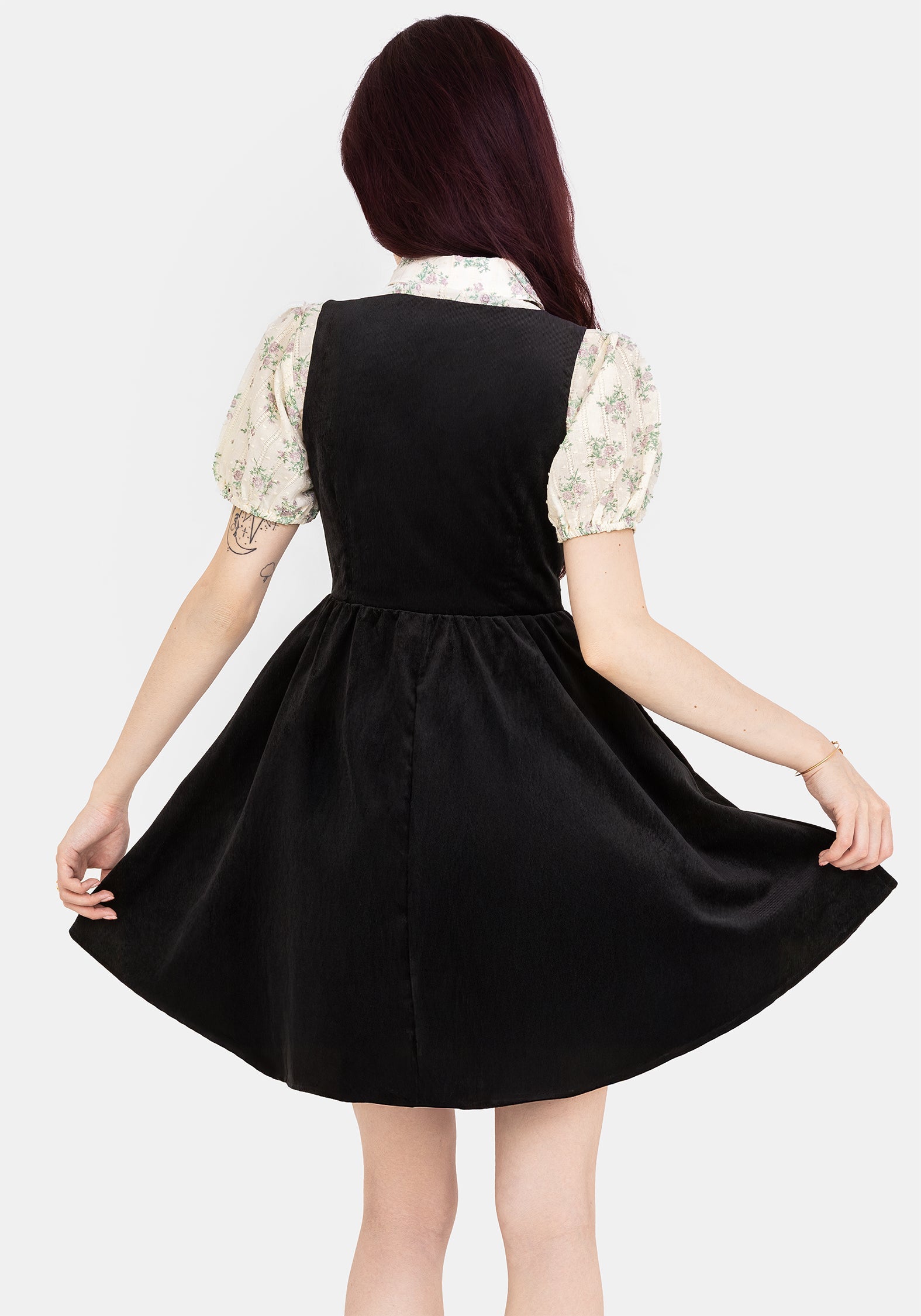 Iris Knopf Hoch Schürzenkleid Mini Kleid