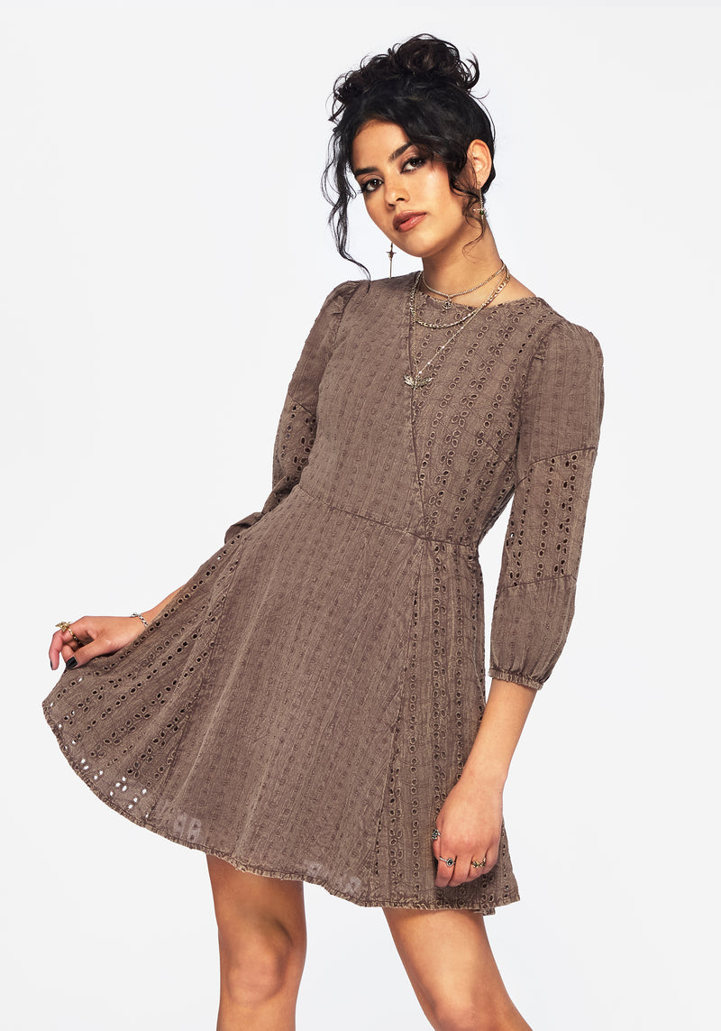 Summerisle Baumwolle Broderie Detail Mini Rüsche Kleid