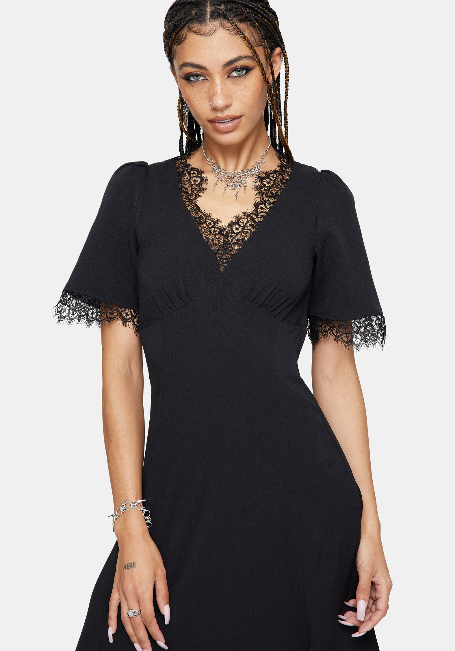 Altha Spitze Rücken V Hals Midi Kleid