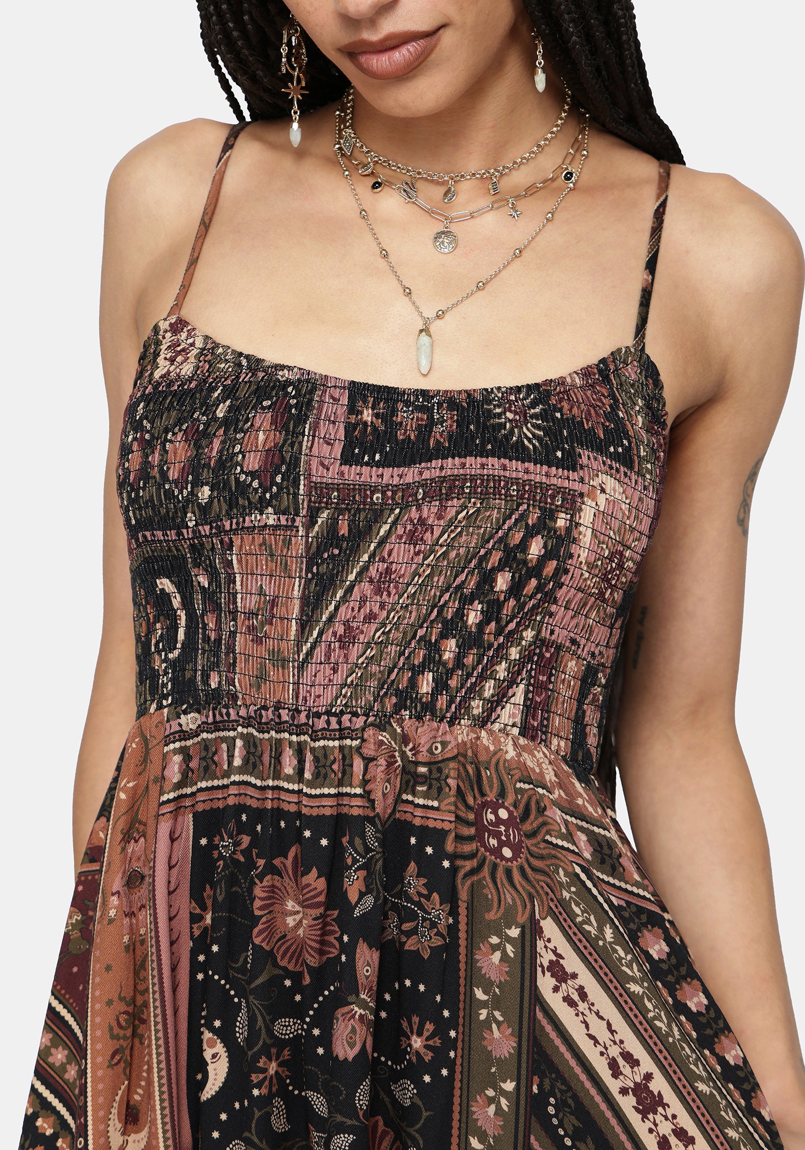 Nola Folklore Patchwork Print Minikleid