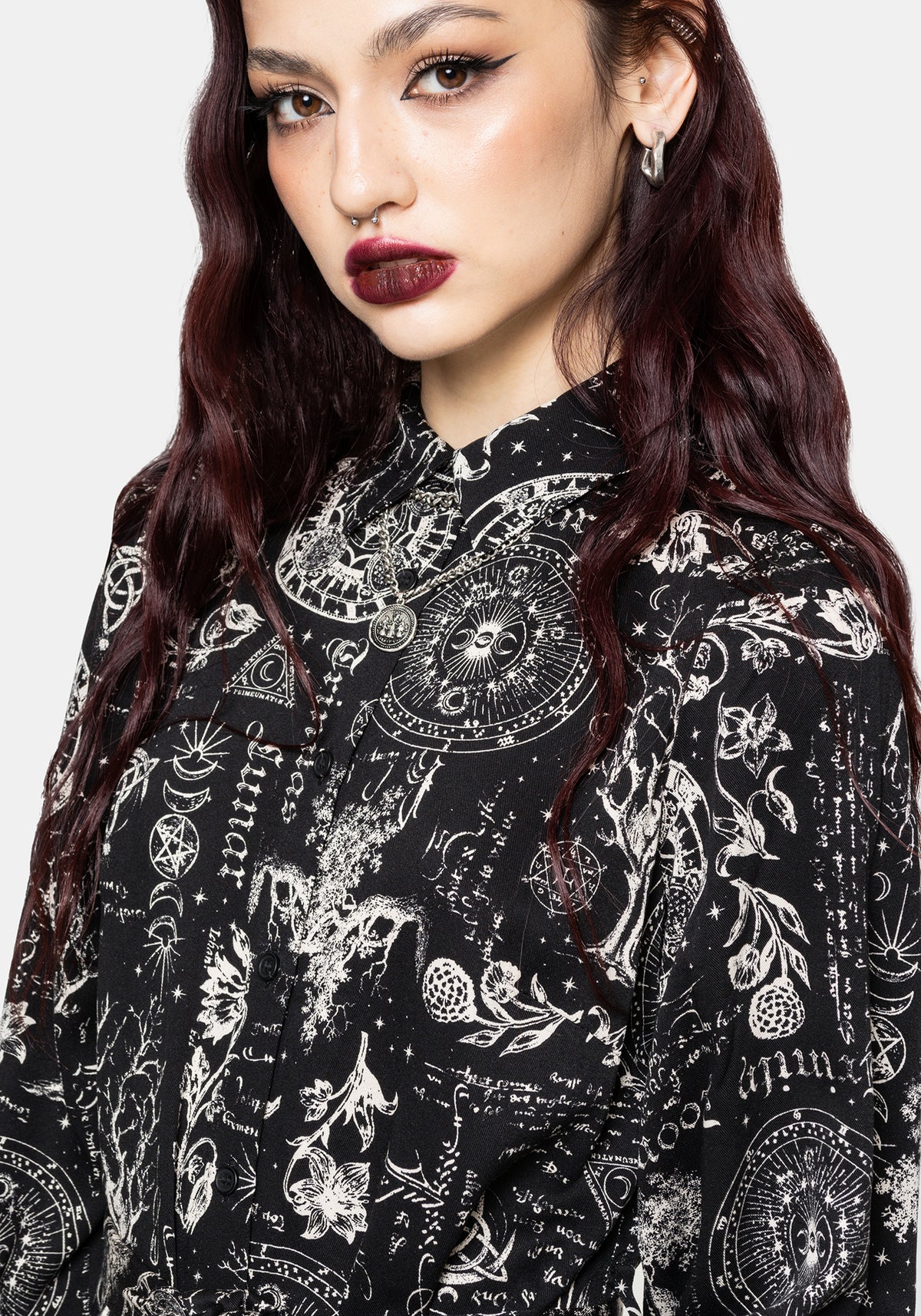 Trinity Mond Gestuft Knopf Hoch Mini Hemd Kleid