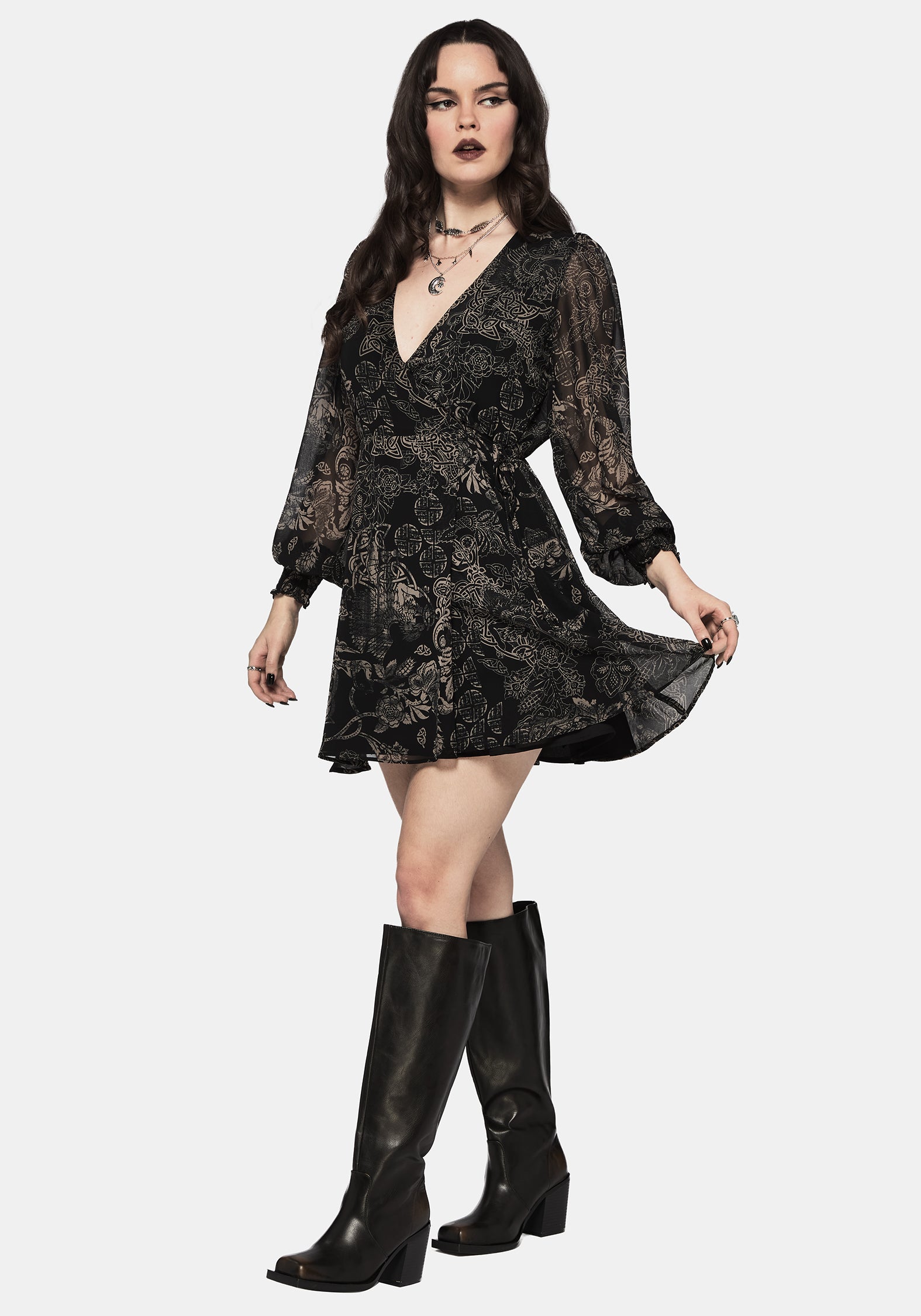Surge Celtic Druck Wickel Mini Kleid