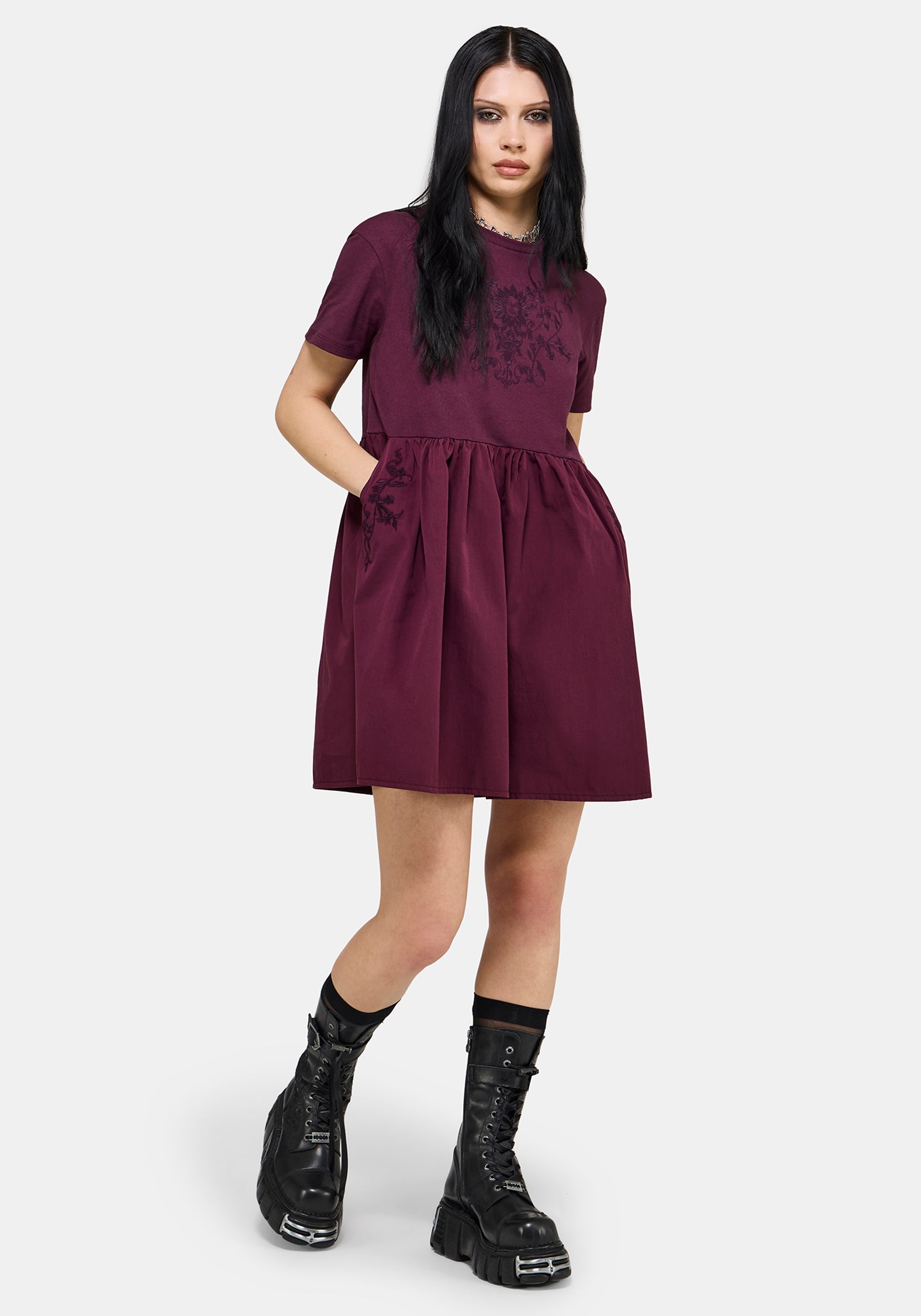 Trixie Bestickt Skater Kleid