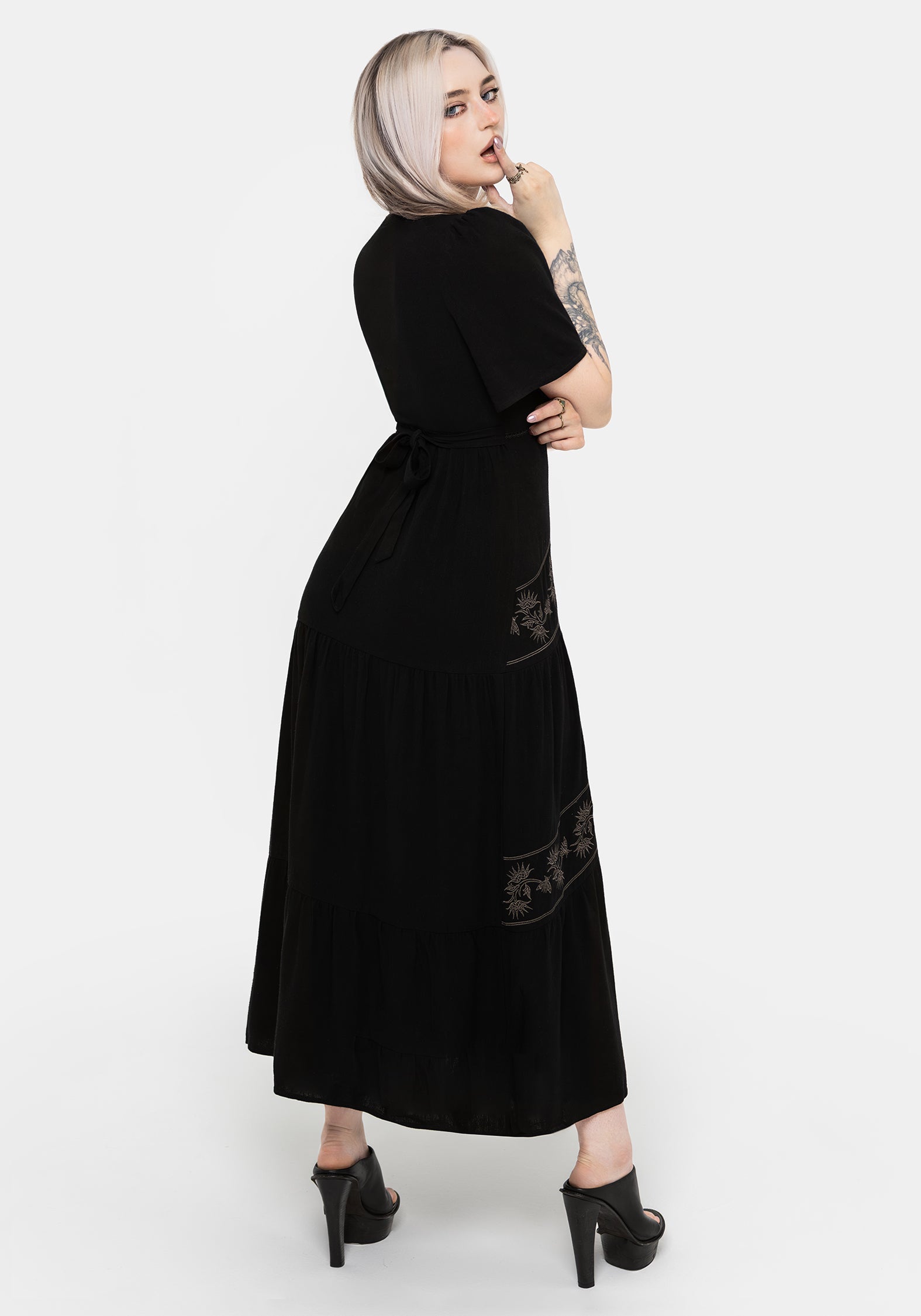 Dionaea Flytrap Embroidered Tiered Midaxi Dress