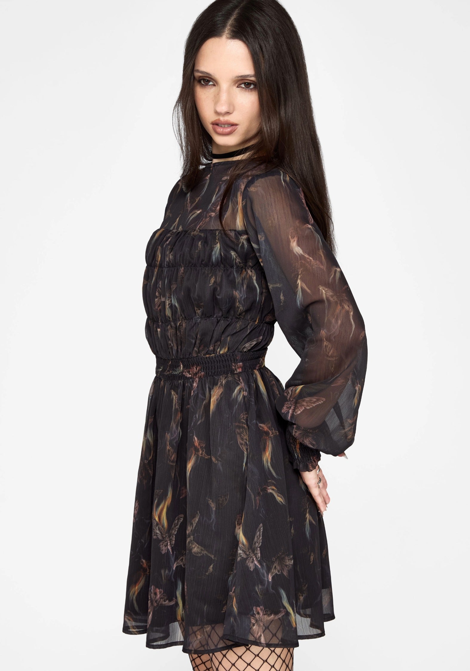 Ember Moth Print Chiffon Gesmokt Minikleid