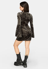 Nellie Grün Velours Slash Hals Minikleid