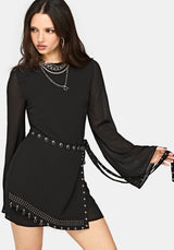 Emara Öse Piercing Wickel Vorderseite Minikleid