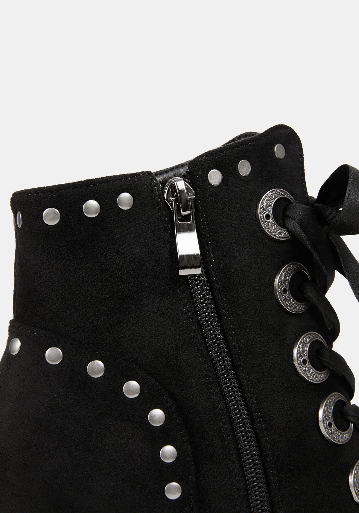 Morvella Pointed Studded Boots EU 39