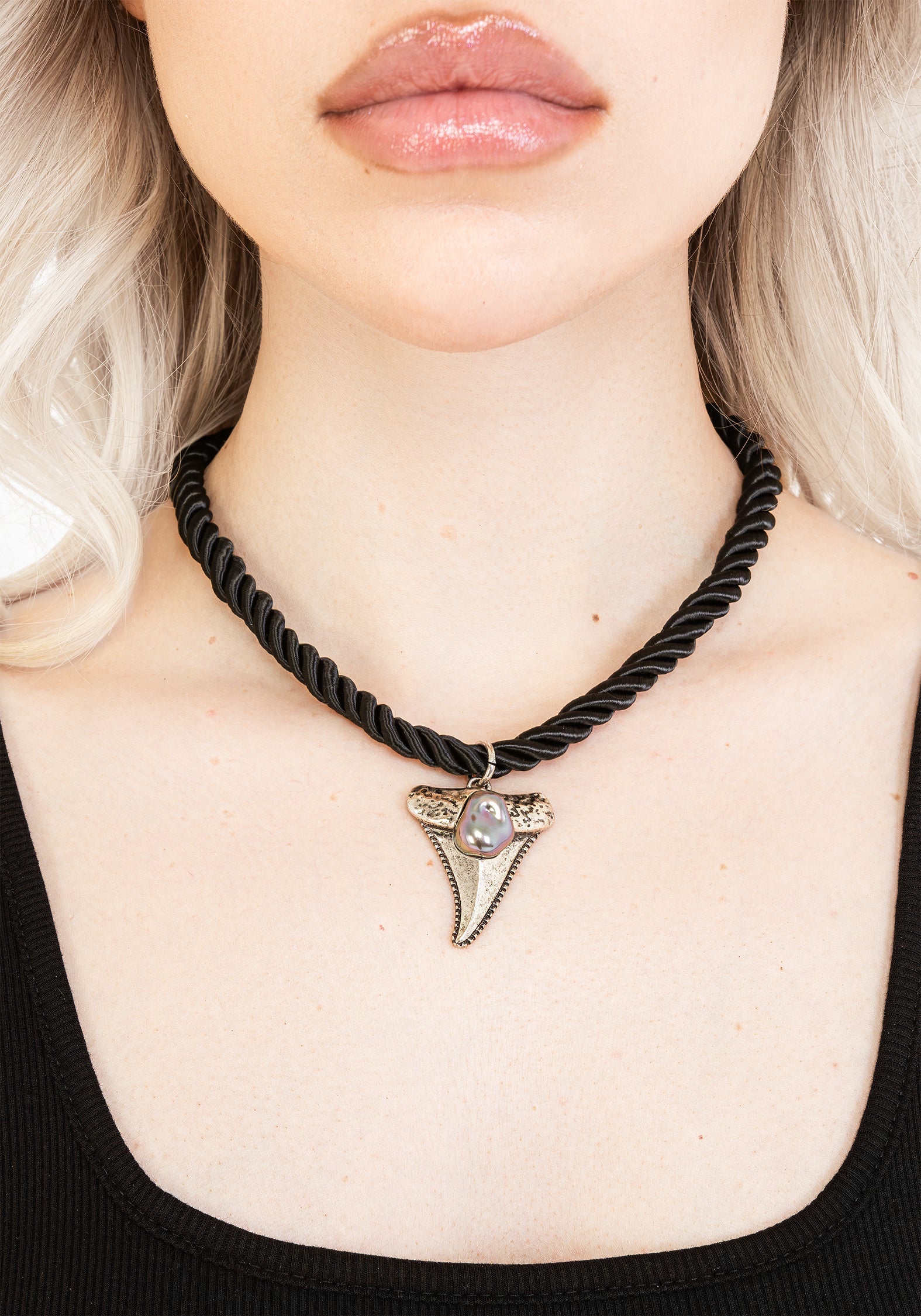 Shark Tooth Seil Halskette