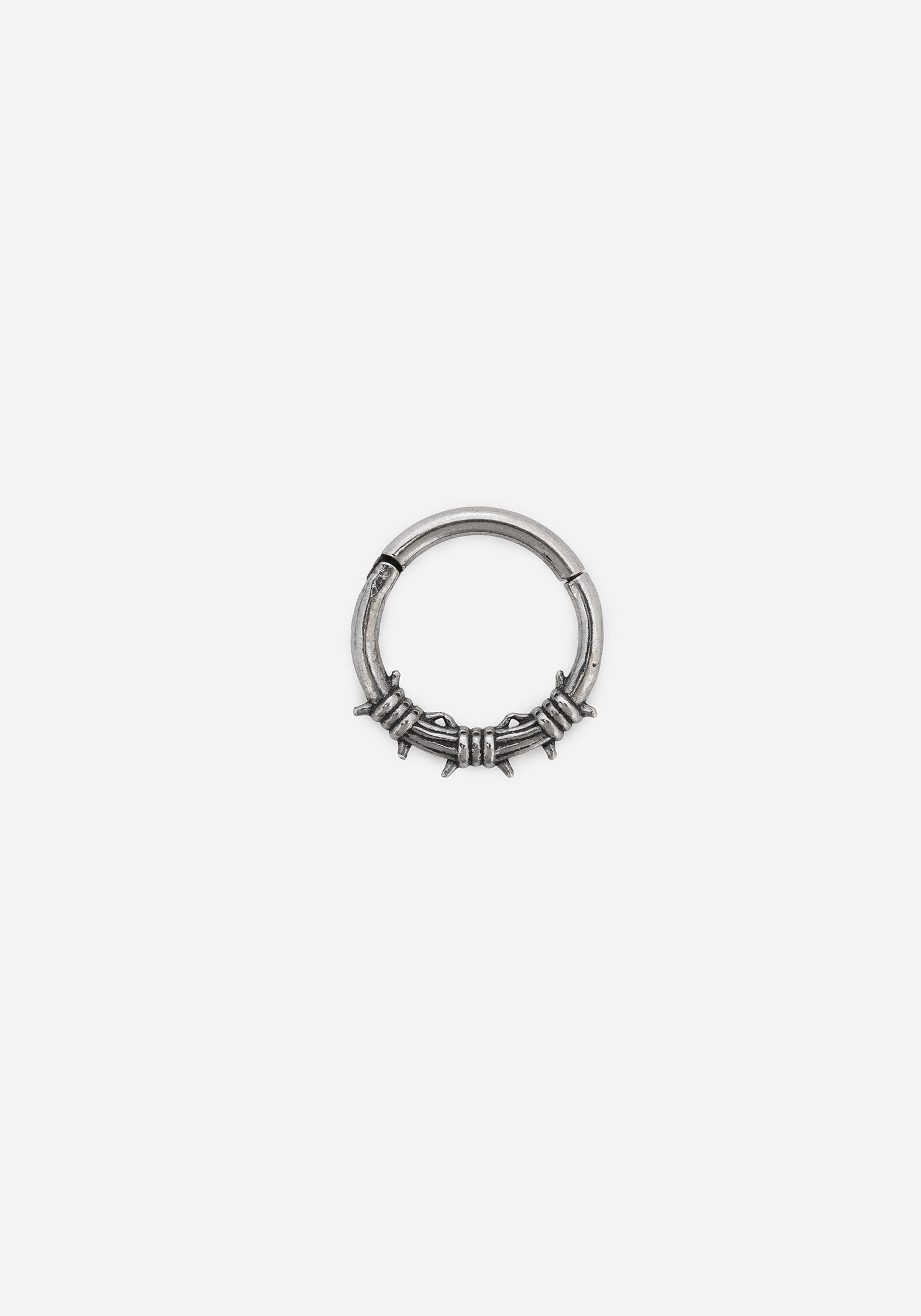 Echo Barbed Septum Piercing