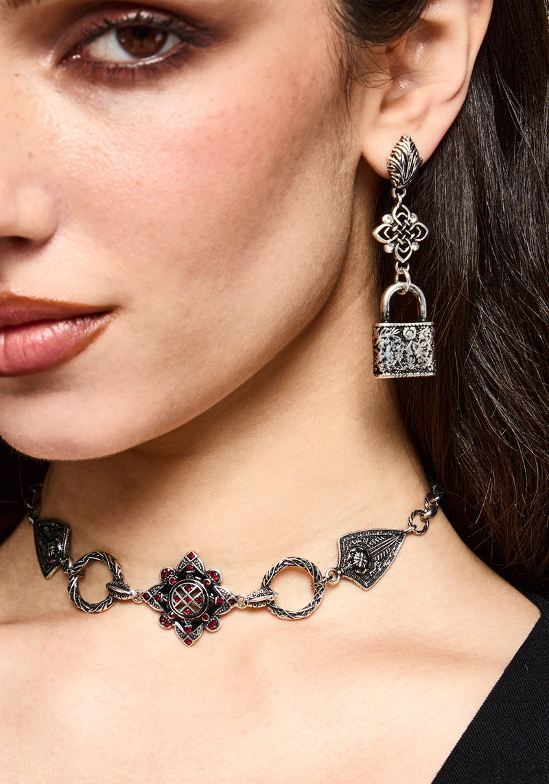 Gorthe Schild Oval Halsband – Disturbia