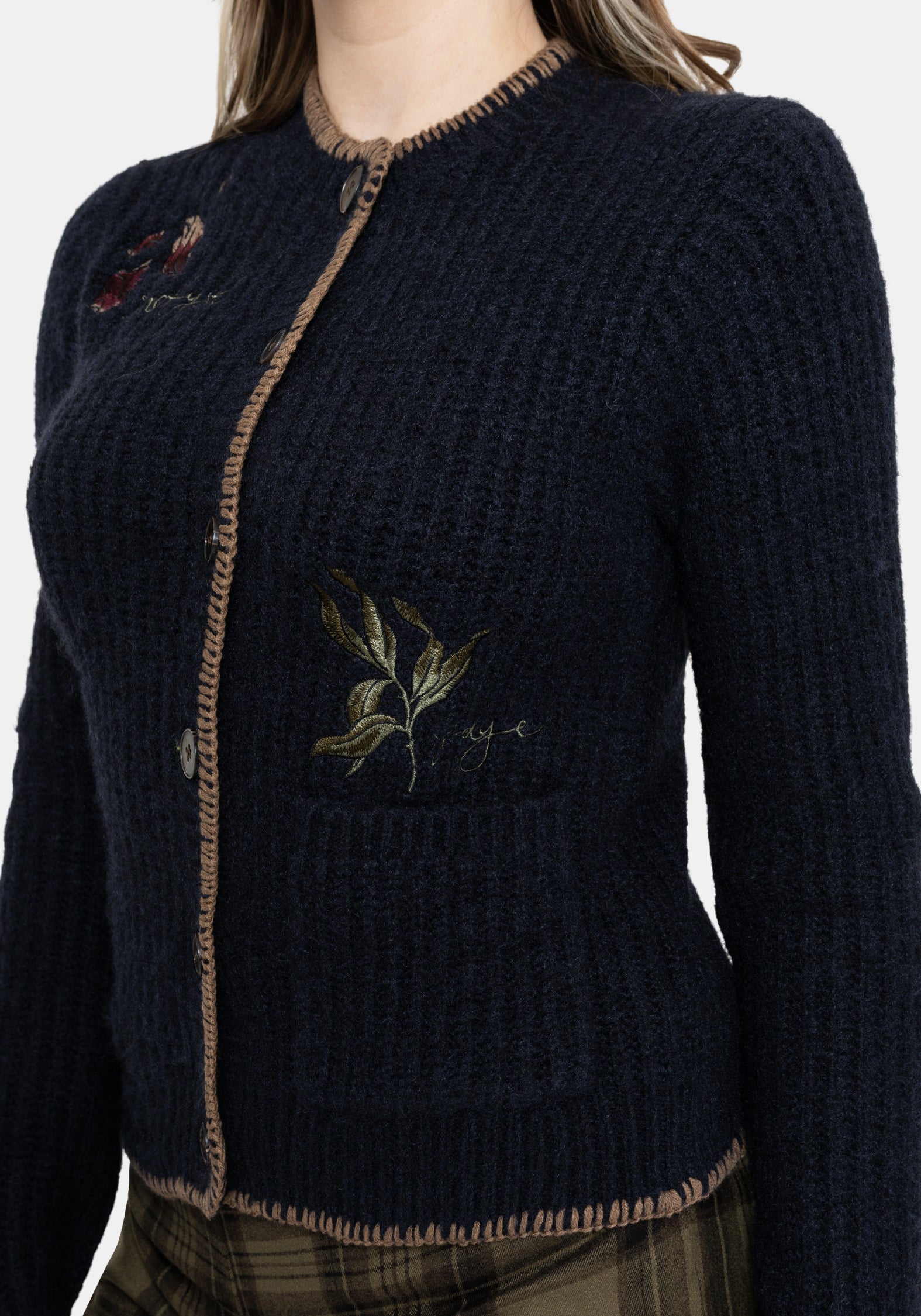 Ame Bestickt Decke Naht Cardigan