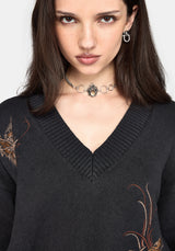 Ember Moth Bestickt V-Hals Strick Pullover