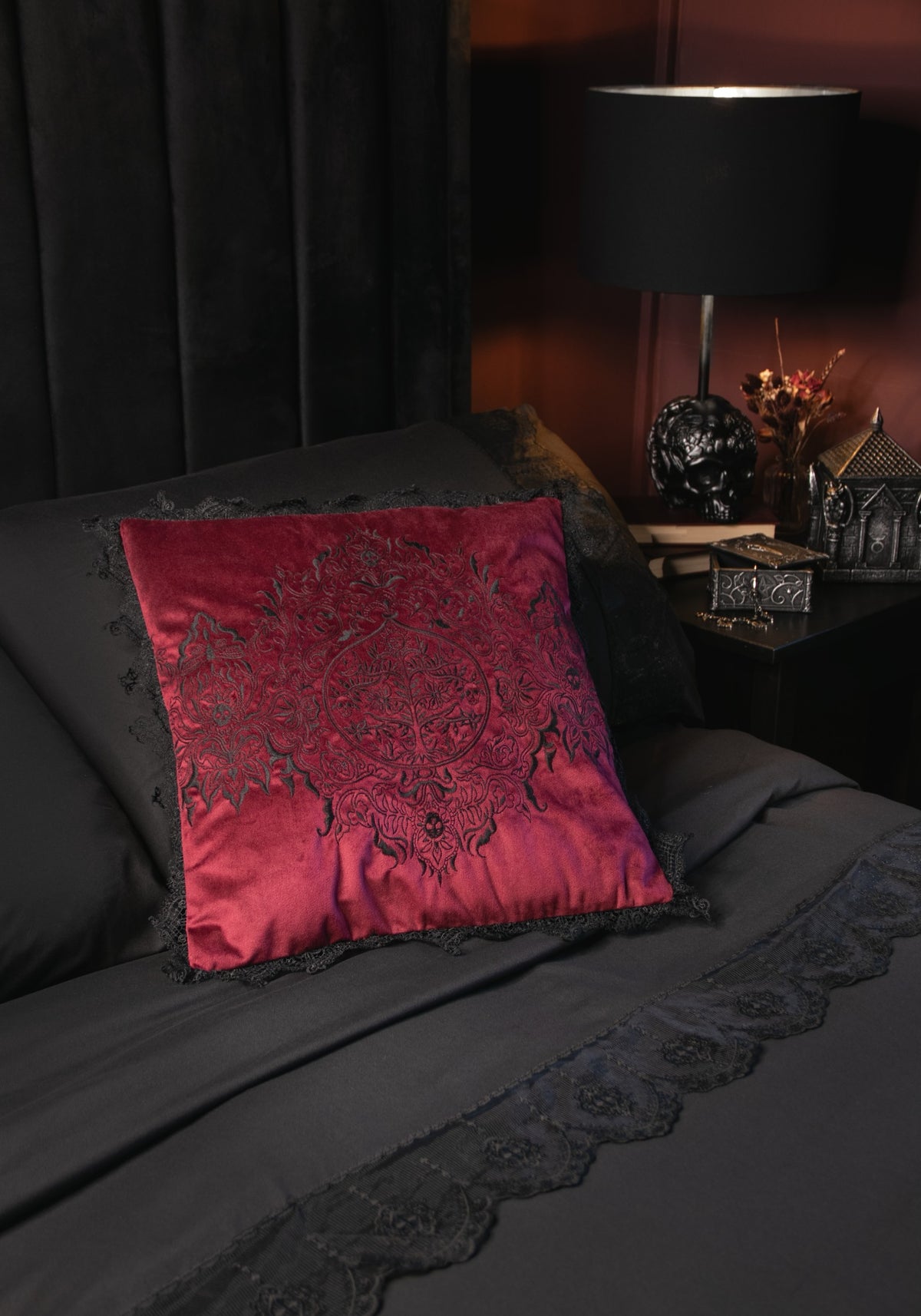 Seloni Embroidered Lace Edge Square Cushion