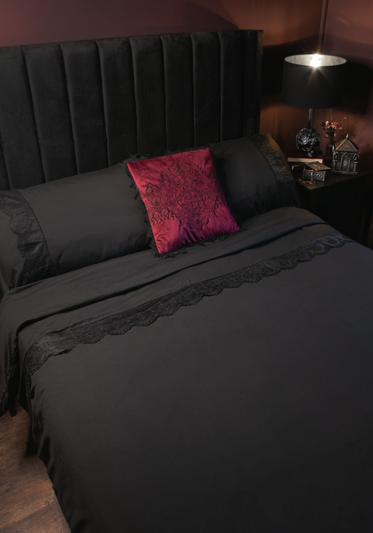 Sulphix Lace Detail Bedding - EU Double