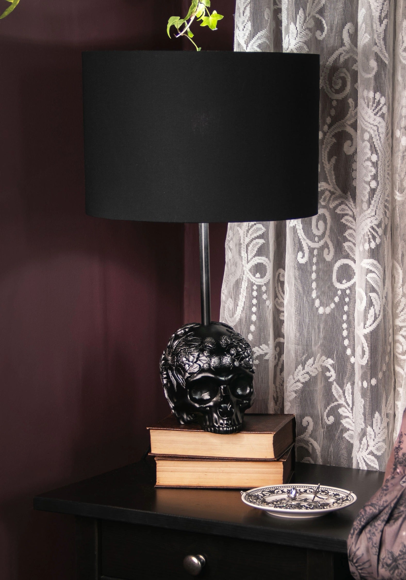 Vellume Skull Lamp - Disturbia X The Blackened Teeh